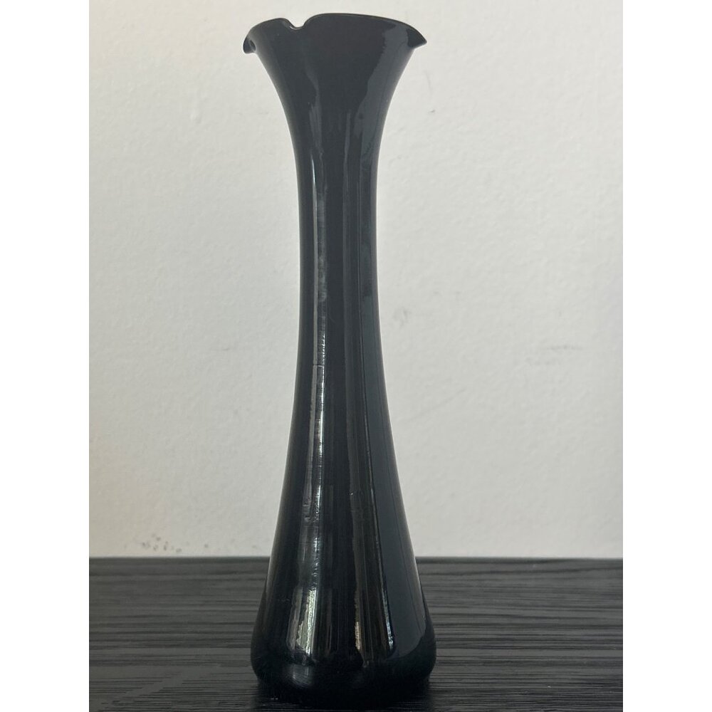 VTG Hand Blown Black Glass Slender Bud Vase 8" Flared Rim Pontil Mark Details